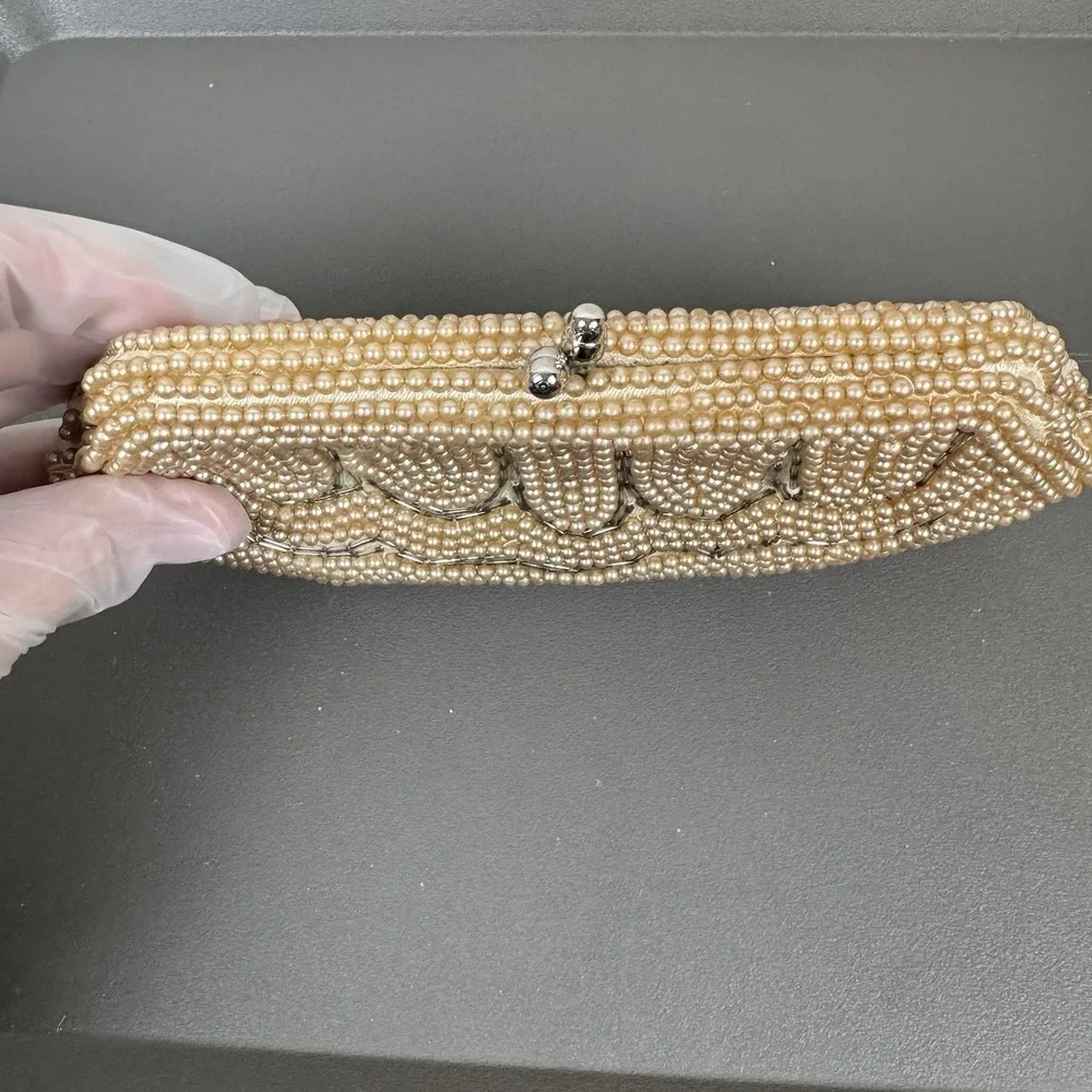 Vintage Beaded Kisslock Clutch‎ Made in Japan Pearl Glass Bead Evening Bag